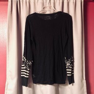 Long sleeve sheer black Buckle top